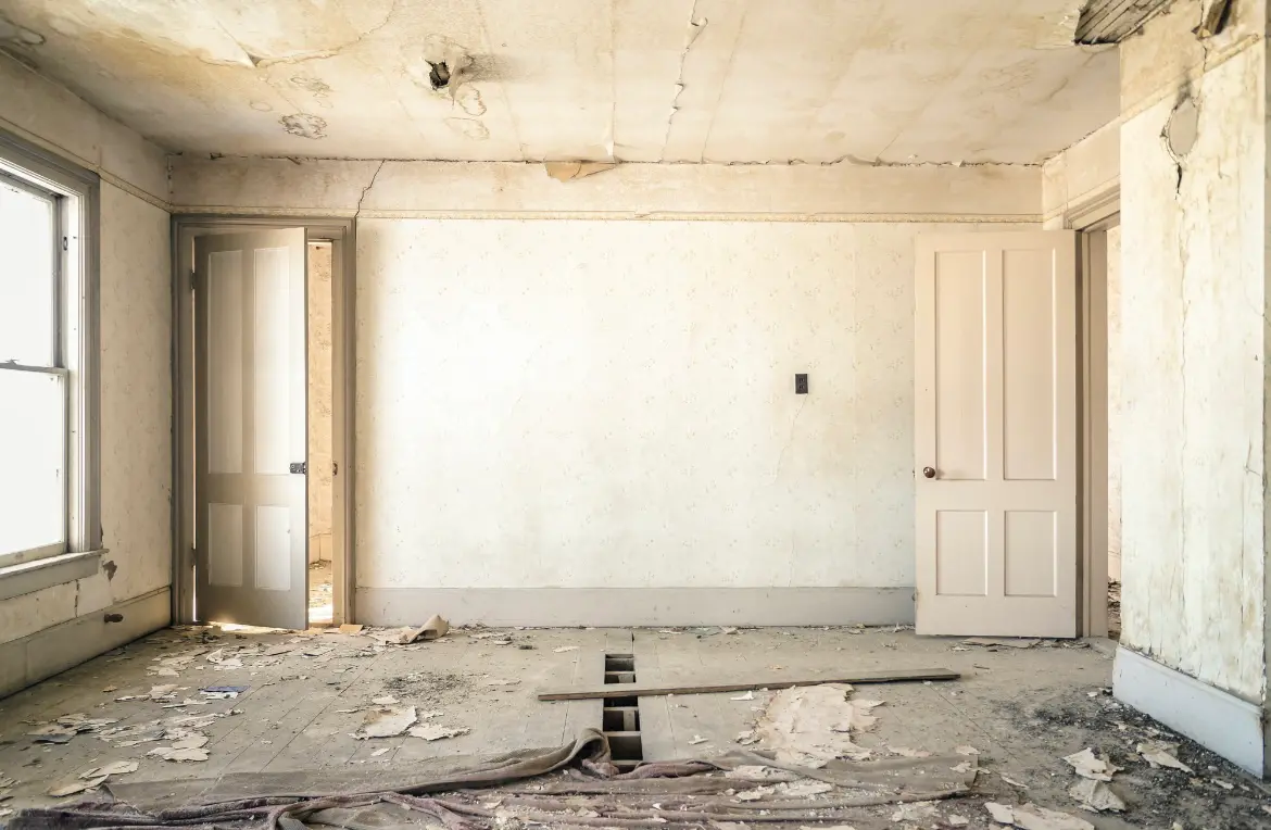 Waste disposal crew managing a cleanout project in Moose Lake